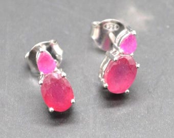 Röda rubinörhängen: Sterlingsilver, minimalistiska smycken med födelsesten i juli