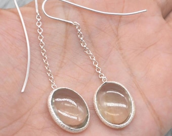 Pendientes largos de amatista verde: Plata, joyería de piedra natal de febrero, pendientes colgantes ovalados con gema.
