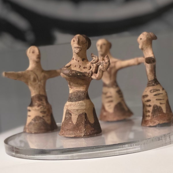 Minoan Dance Gift Box - Museum Replica - Clay Set of Minoan Dancers - Minoan Art - Greek Souvenirs - Archaelogical Museum of Crete Exhibit