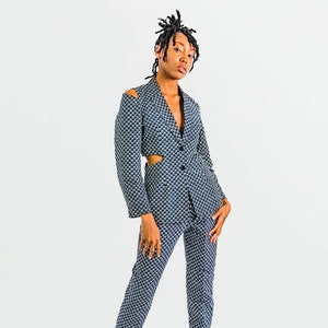 Zarzamora Suit