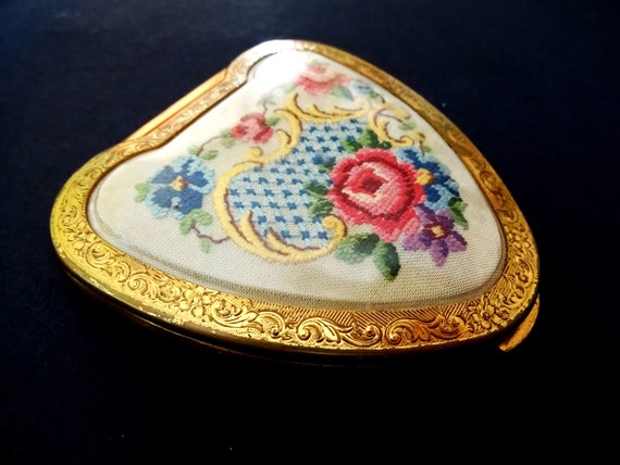 Vintage 1950s Collectable Novelty Powder Compact … - image 6