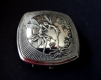 1920s Antique Silver Powder Compact Art Nouveau Kissing Fairies Djer Kiss 1925 Collectable Bookpiece Rare