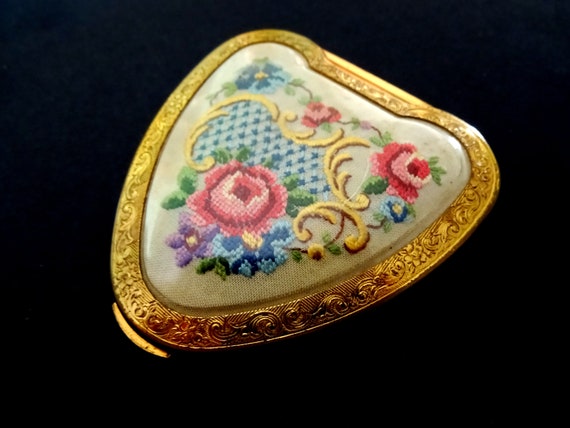 1950s Collectable Novelty Powder Compact KIGU Cherie … - Gem