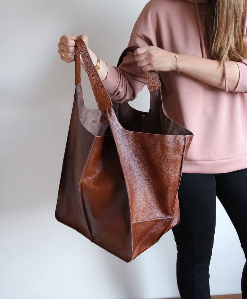 OVERSIZE WEEKENDER BAG, Large Leather Tote, Everyday Foldover Bag, Cognac Brown Handbag Women, Leather Bag, Large Shoulder Bag, Hobo Bag zdjęcie 8