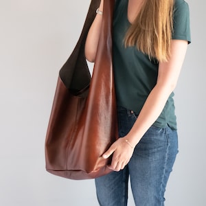 COGNAC Brown BOHO Bag, Sac Hobo femme, Sac HIPPIE oversize, Sac Hippie en cuir, Sac Slouchy Boho Hobo, Hobo à lépaule, Style Hippie image 2