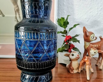 Bitossi vase in beautiful dark blue, rarity, Bitossi Italy, Rimini Blue, Aldo Londi jug, vase made in Italy