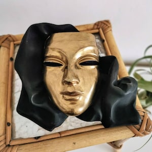 Venetian achatite wall mask designed by Hans Schirmer 1950-1959, Golden Venetian achatite wall mask, wall decoration 50th