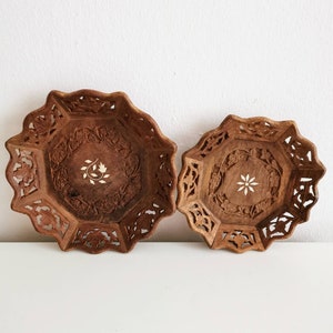 Vintage bowls made of rosewood carved with inlays, rosewood bowl vintage rosewood fruit bowl carved vintage handmade bowl