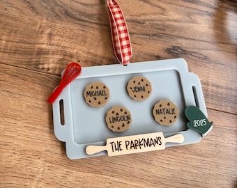 Acrylic Family Christmas Ornament, Personalized 3D Family Ornament, Cookie Sheet Names, Cookies, Gift for Grandma, Family Keepsake