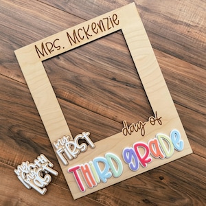 3D Teacher Photo Prop, First/Last Day Interchangeable School Sign, 100th Day of School, First Day Sign for Teachers, 3D Wooden Sign, Acrylic