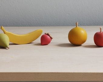 Handmade wooden fruit set