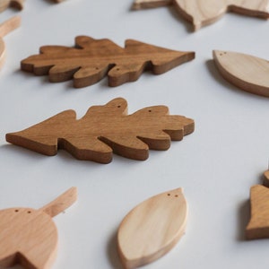 Handmade wooden garland, autumn leaves, kids room decor, natural wood, home decoration image 9