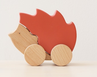 Hedgehog  puzzle on wheels