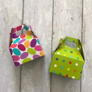 5.5&quot; Gable Party Favor Boxes