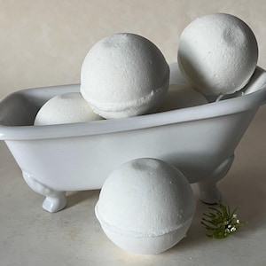 Natural Foot Bath Bomb, Purple Vegan Foot Soak, Epsom salt