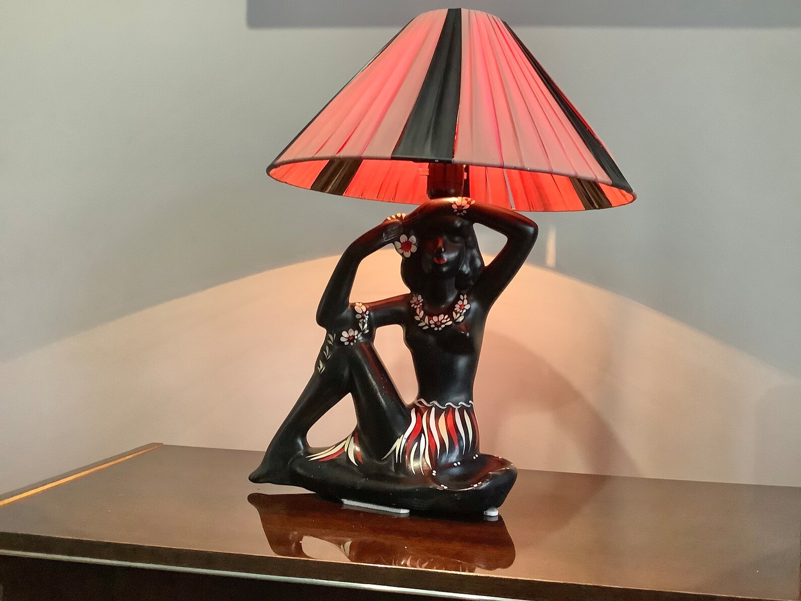 BARSONY Australian Pottery Vintage Retro 1950s HAWAIIAN LADY Lamp With Original Shade Excellent