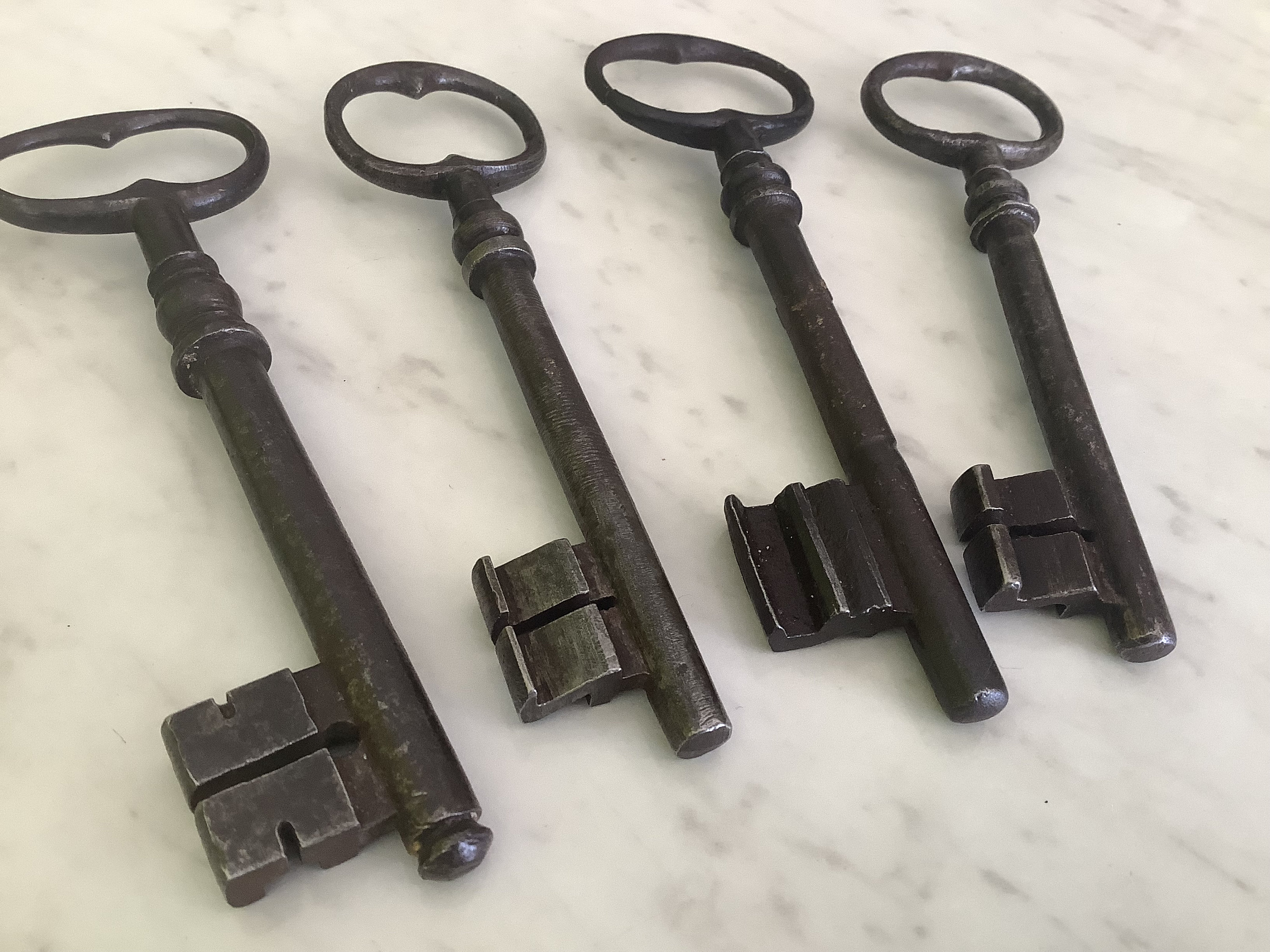 ANTIQUE CAST Iron KEYS Original French Skeleton Keys Etsy