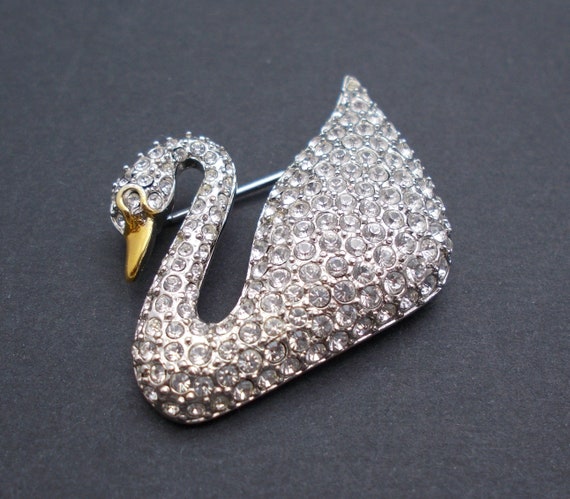 Vintage Swarovski Brooch Crystal Swan Figural Sig… - image 3
