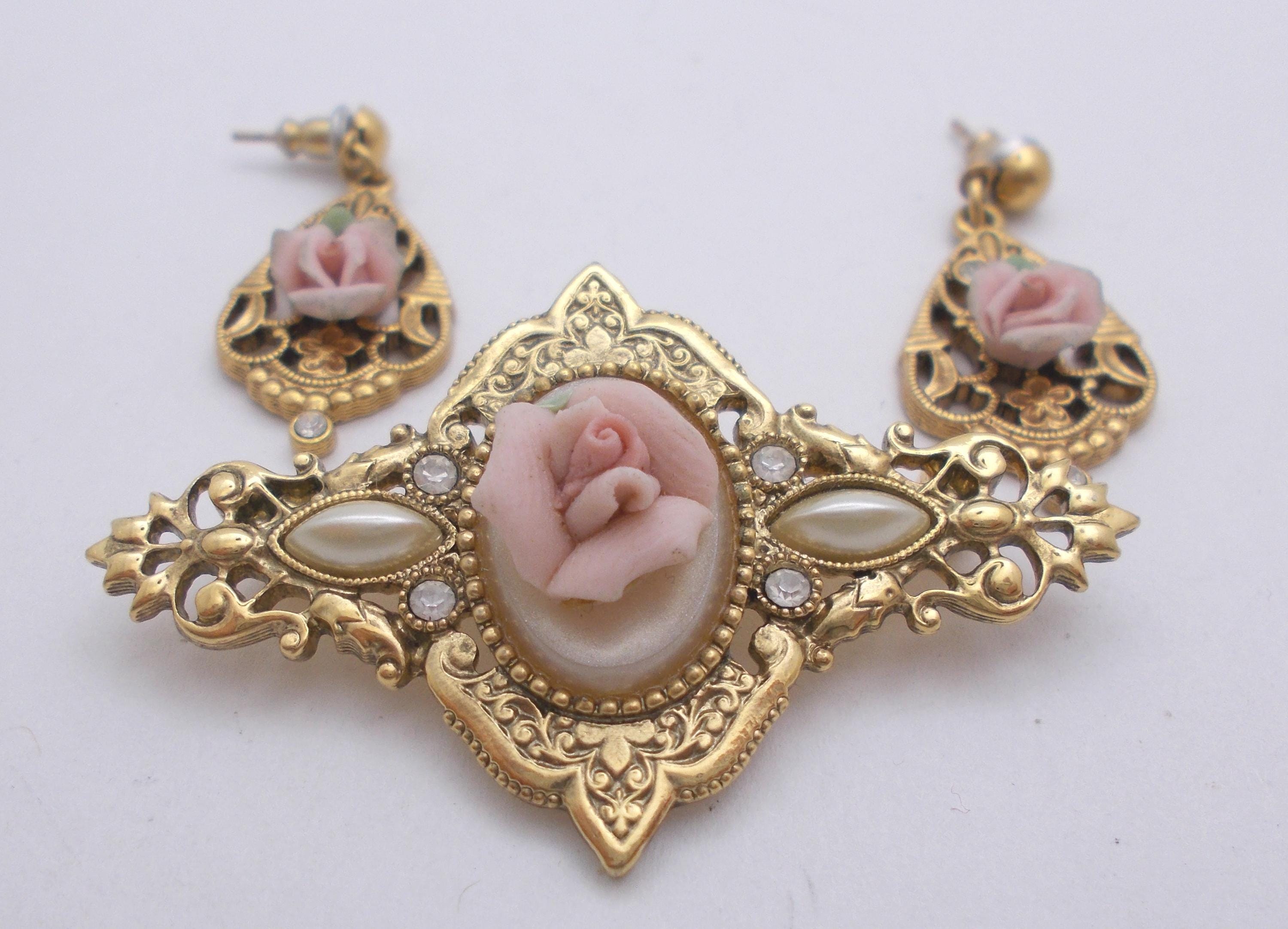 Vintage 1928 Jewelry