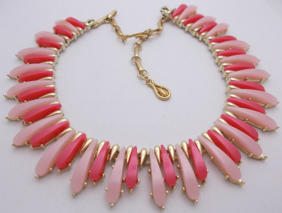 Vintage Coro Necklace Pink Thermoset Plastic - 16… - image 1