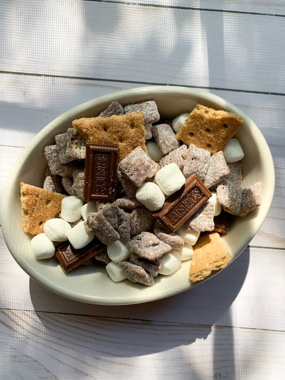 Puppy Chow Chex Christmas Party Mix Holiday Muddy Buddies Dinners