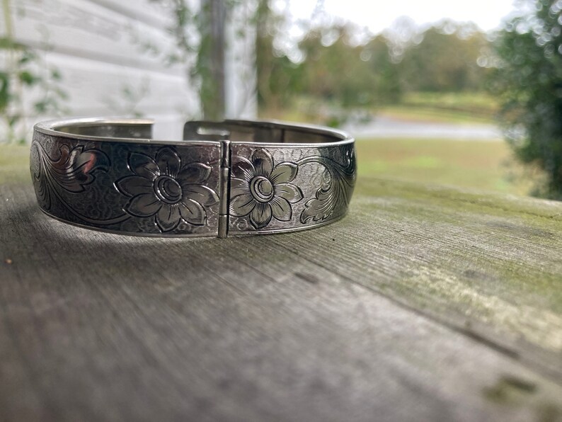 Vintage Floral Cuff Bracelet with Snap Closure and Safety Chain