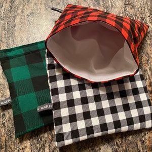 Buffalo Plaid Reusable Sandwich Bag, Environmentally Friendly, Eco-Friendly, Water Resistant, Washable Bag, Makeup Bag