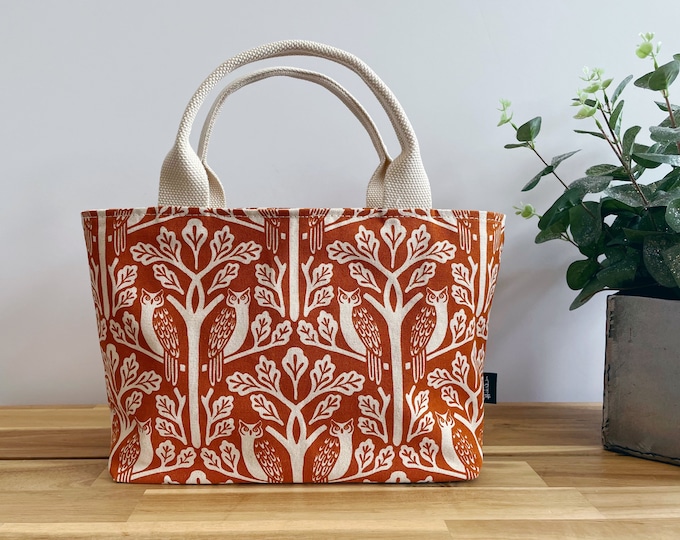 Owl and Oak Tree Project Bag / Lunch Bag - Screen Printed Fabric Bucket - Above and Beyond