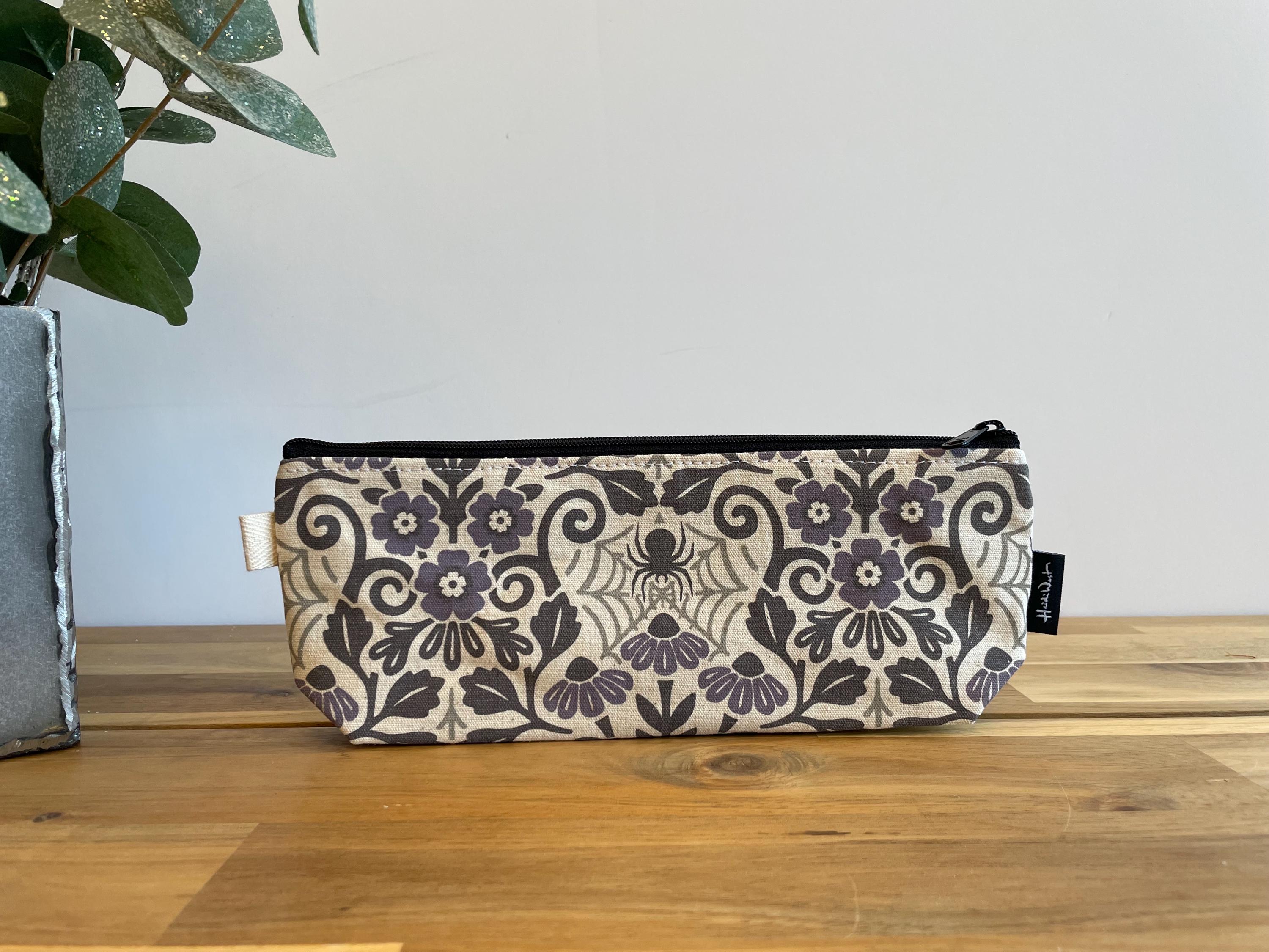 Nyganmelloz Large Capacity Pencil Case Pouch Portable Aesthetic Cute...