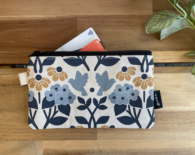 Women's Printed ivory checkered Mini Zipper Pouch – Happie Planet