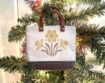 Daffodil Motif Tiny Bag Ornament - Holiday Ornament