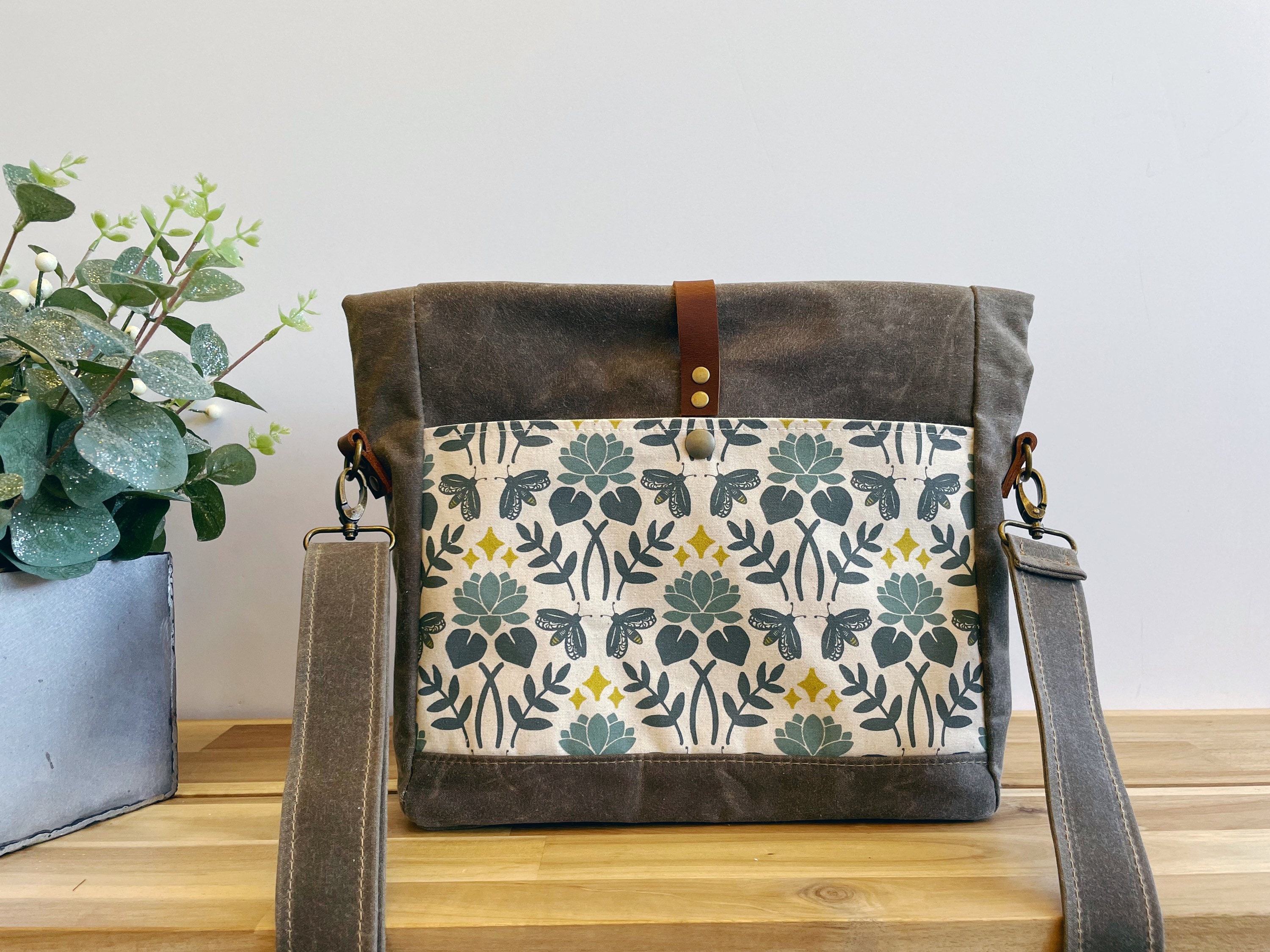 Brown 2024 canvas purse