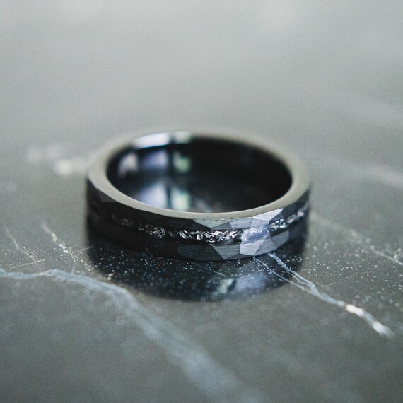 ★SENTIMENTS★ NO.309 [BLACK] ROUND METEOR RING 5.5MM Tungsten Carbide Ring - Meteorite Inlay with Eternity