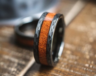 Anello barile di whisky - Fede nuziale in legno di tungsteno - Fedi nuziali da uomo - Fede nuziale in legno da uomo - Anello di tungsteno - Wrangler