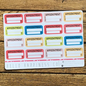 Może przedstawiać: Arkusz kolorowych naklejek na spotkania z tekstem "APPOINTMENT" i pustymi miejscami do wpisania godziny, daty i osoby, z którą odbywa się spotkanie. Naklejki są w różnych kolorach, w tym różowym, żółtym, niebieskim i pomarańczowym. Tekst "HELLO HAPPINESS CO." jest nadrukowany na dole arkusza.