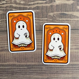 Carta de tarô fantasma fofa - opções de sobreposição brilhante e holográfica