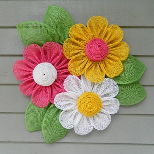 Daisy Wreath for Front Door, Daisy Door Hanger, Burlap Flower Wreath, Spring Summer Wreath, White Yellow Pink Flower Wreath