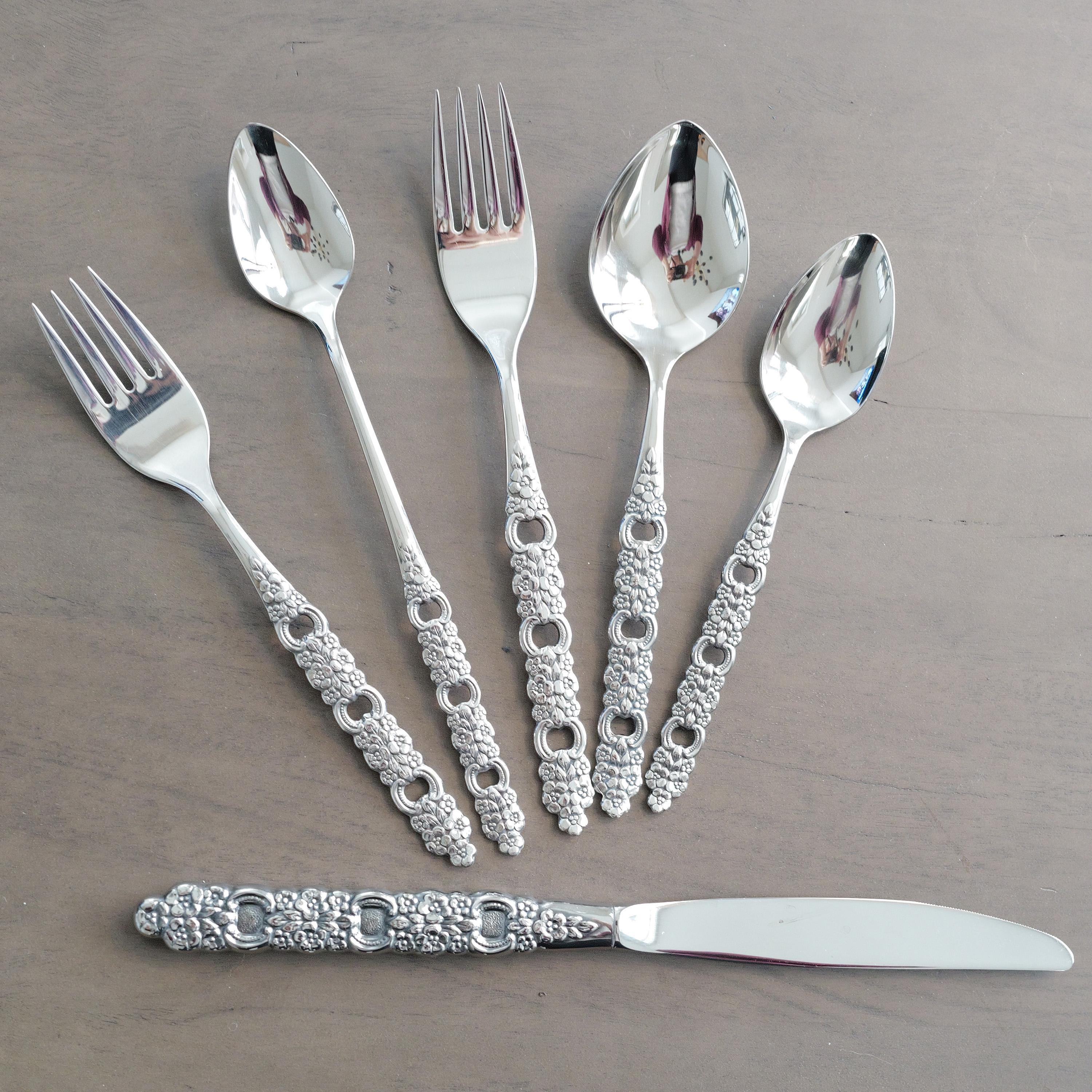 Gorgeous Ornate Flatware Embossed Floral Pattern Handles - Oneida ...