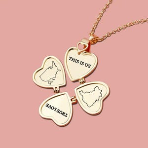 Collier médaillon personnalisé en forme de trèfle en forme de cœur – 4 emplacements avec texte personnalisé et cartes de pays (excellent cadeau de Saint-Valentin, amitié à distance)