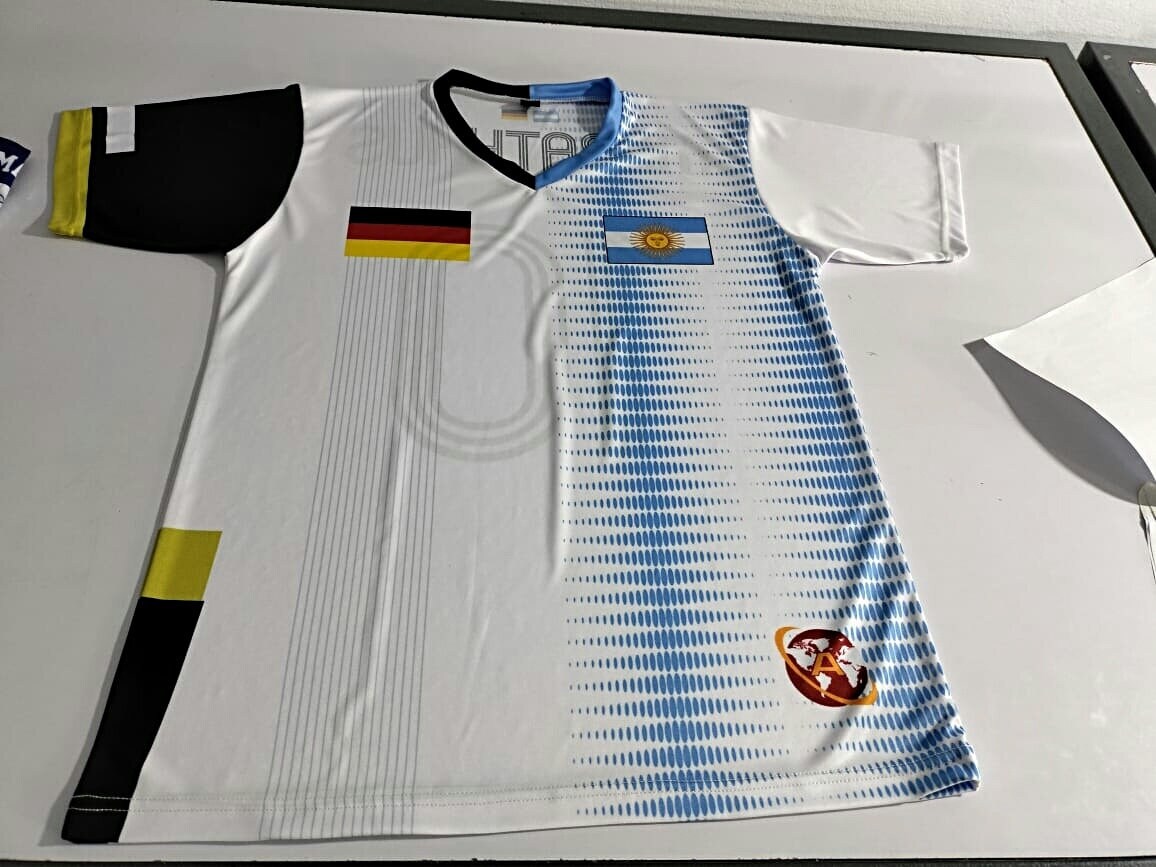 Macron Hajduk Split Home Jersey 20 21 White Hajduk Home Shirt Fan Jersey Croatia : : Sports & Outdoors