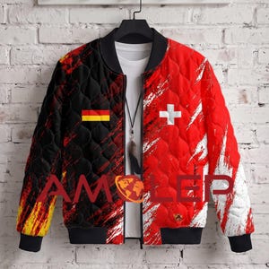 Könnte beinhalten: Eine gesteppte Bomberjacke mit geteiltem Design, wobei die schwarze Seite die deutsche Flagge und die rote Seite die Schweizer Flagge zeigt. Die Jacke hat einen schwarzen Rippstrickkragen, Bündchen und Saum, einen Reißverschluss und ein weißes Shirt.