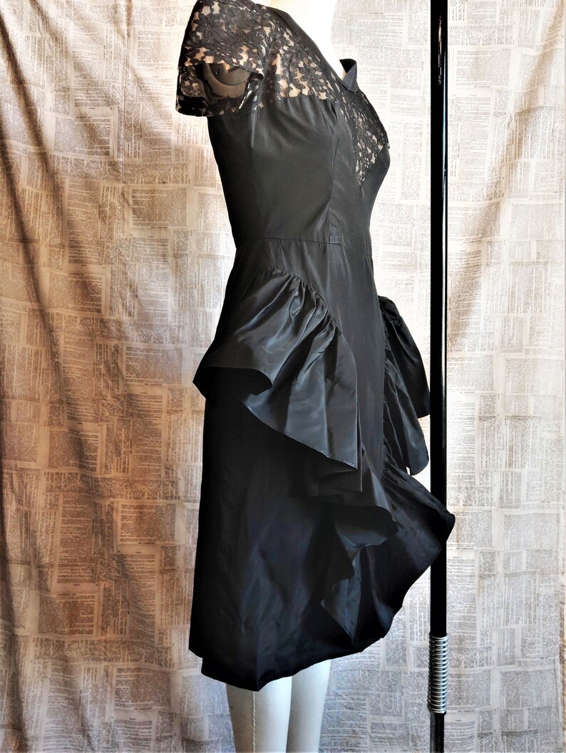 and Sweetheart Neckline Lace Accents Black Taffeta Skirt with Whimsical Ruffle Vintage 60s Cocktail Dress