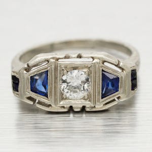 Antique Art Deco 18k White Gold 0.30ct Diamond & Sapphire Band Ring