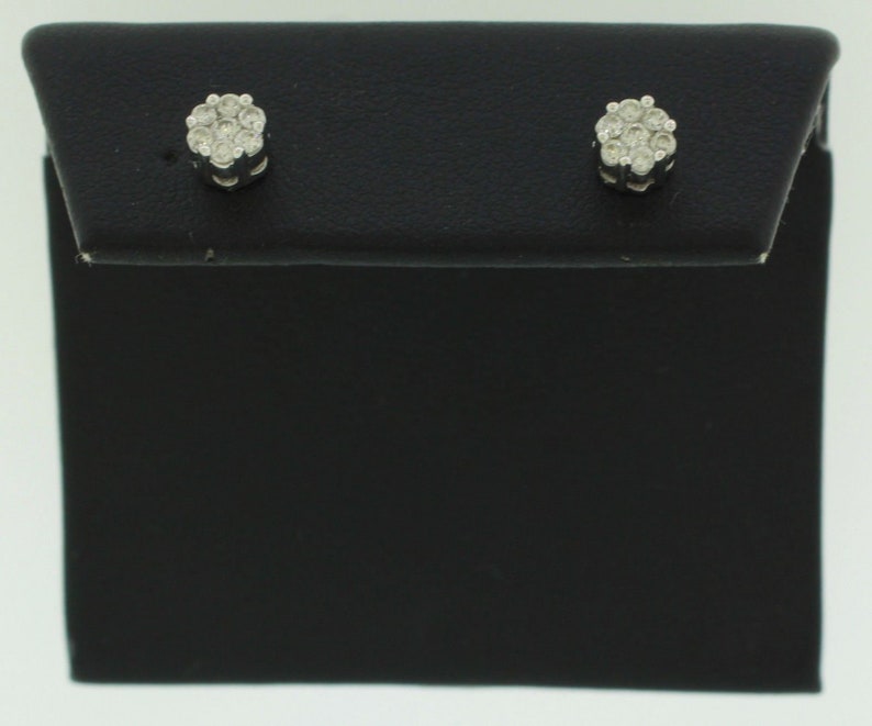 Vintage Estate 14kt Solid White Gold 0.30ctw Round Diamond Cluster Studs