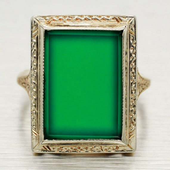 Antique Art Deco Foliage Rectangular Emerald Ring 