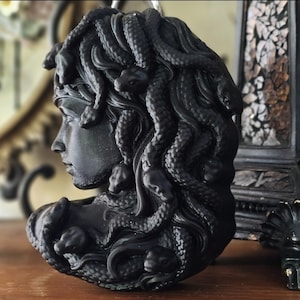 Beeswax Handmade Medusa Candle - Large