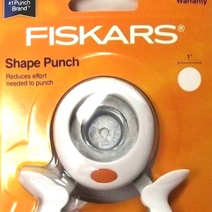 Fiskars 174360-1002 Round 'N Round Squeeze Punch (Medium) 1"