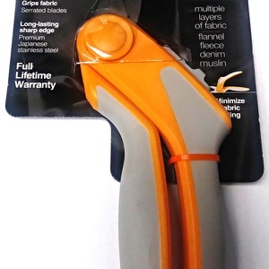 Fiskars 190600-1003 Easy Action Rag Quilt Snip Shears for Tabletop Cutting (8")