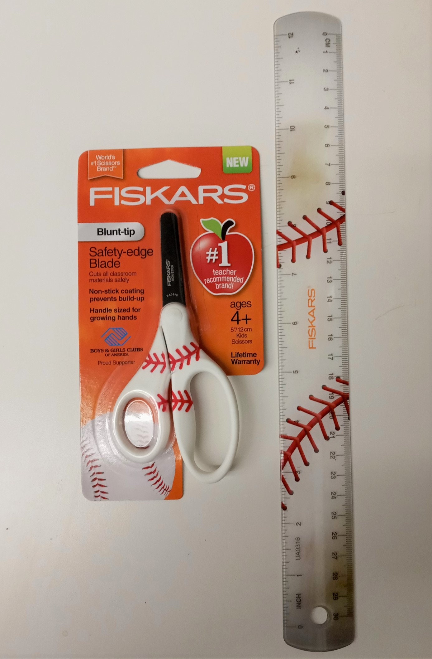 Fiskars 134162-1001 Baseball MVP 5 Non-stick Blunt-tip Kids Scissors &  Ruler 