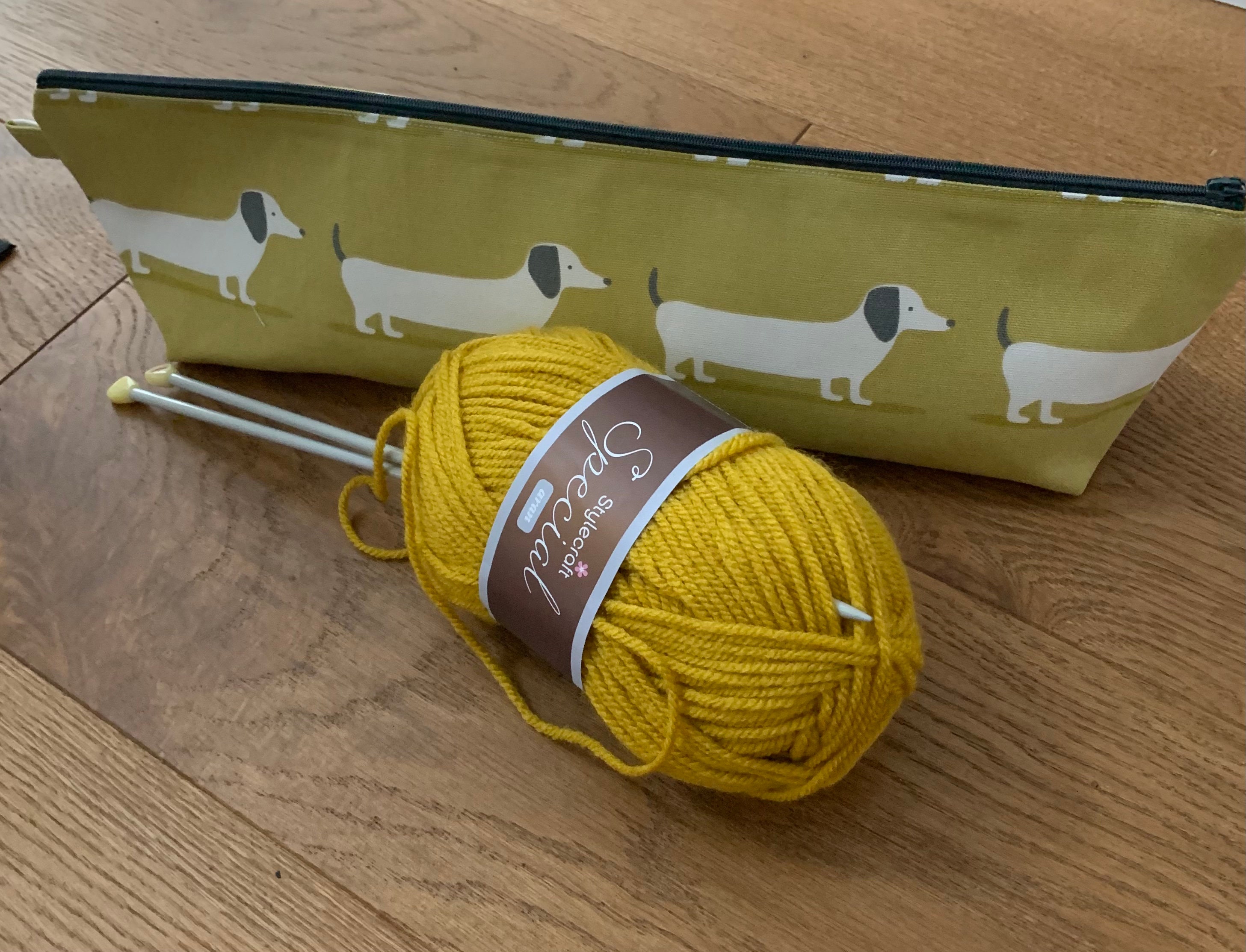 Knitting Needle Bag, Handmade Dachshund Knitting Needle Storage, Ochr…